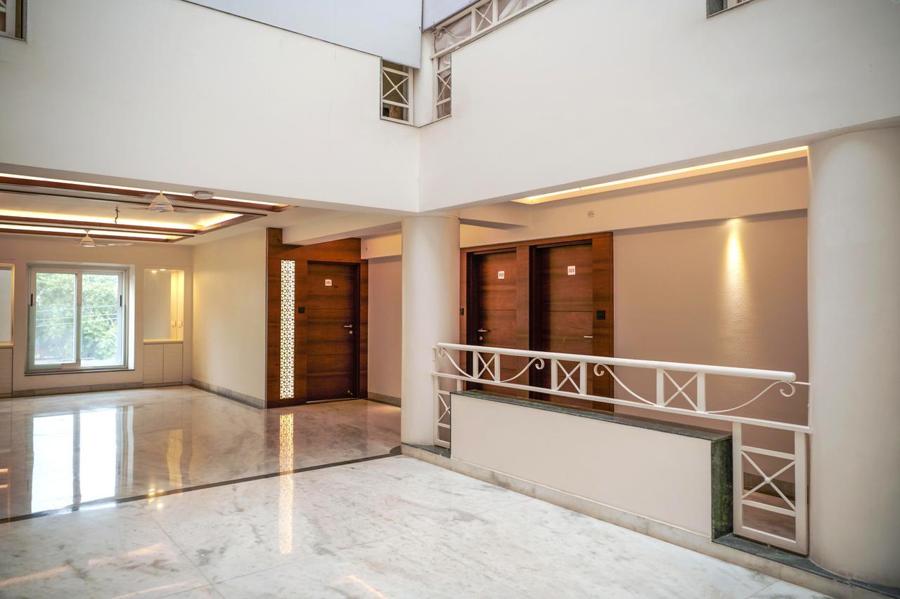 The Atithi Niwas Hotel Индор Екстериор снимка